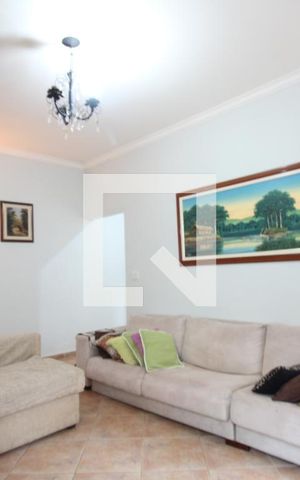 Casa para alugar com 210m², 4 quartos e 3 vagasSala