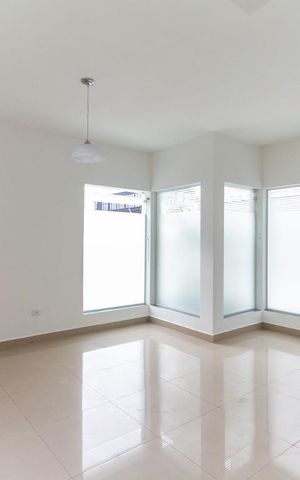Casa de condomínio para alugar com 114m², 3 quartos e 2 vagasSala