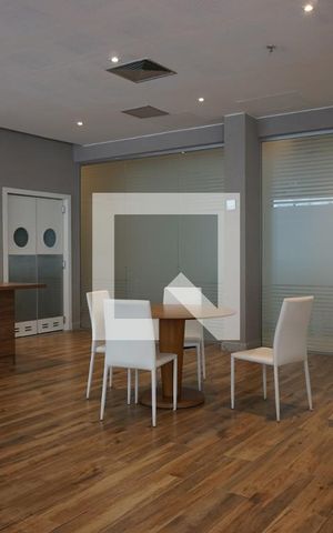 Apartamento para alugar com 80m², 2 quartos e 1 vagaÁrea comum - Salão de festas