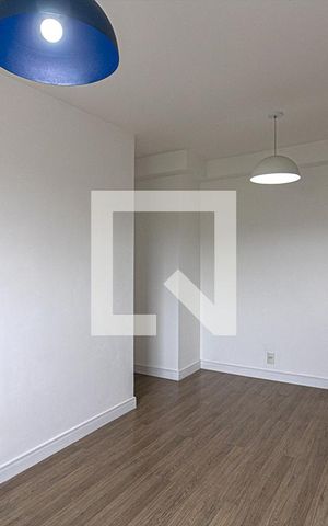 Apartamento à venda com 46m², 2 quartos e 1 vaga Apartamento à venda com 46m², 2 quartos e 1 vagaSala