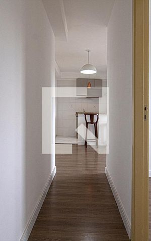 Apartamento à venda com 46m², 2 quartos e 1 vaga Apartamento à venda com 46m², 2 quartos e 1 vagacorredor para os cômodos