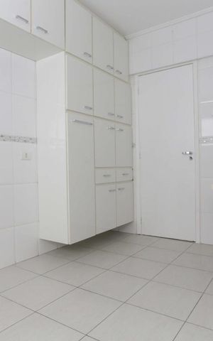 Apartamento para alugar com 120m², 4 quartos e 2 vagas Apartamento para alugar com 120m², 4 quartos e 2 vagasCozinha