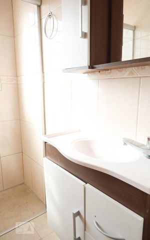 Casa à venda com 200m², 3 quartos e 2 vagasBanheiro