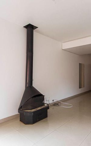 Casa de condomínio à venda com 140m², 3 quartos e 1 vaga Casa de condomínio à venda com 140m², 3 quartos e 1 vagaSala
