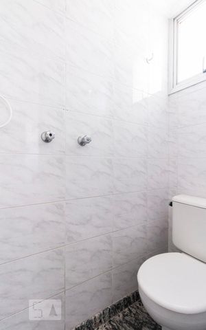 Apartamento à venda com 110m², 3 quartos e 1 vaga Apartamento à venda com 110m², 3 quartos e 1 vagaBanheiro de serviço