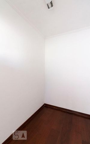 Apartamento à venda com 110m², 3 quartos e 1 vaga Apartamento à venda com 110m², 3 quartos e 1 vagaQuarto de serviço