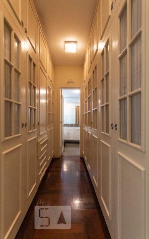 Apartamento à venda com 248m², 4 quartos e 3 vagas Apartamento à venda com 248m², 4 quartos e 3 vagasSuíte 4