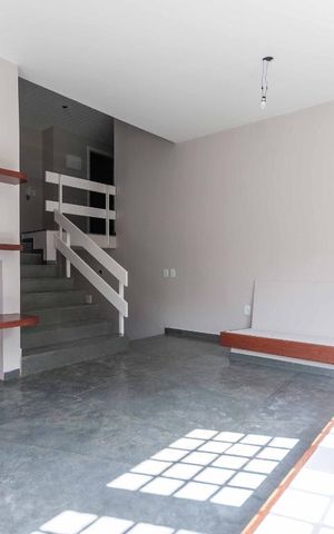 Casa à venda com 300m², 4 quartos e 3 vagas Casa à venda com 300m², 4 quartos e 3 vagasSala 3 - andar superior