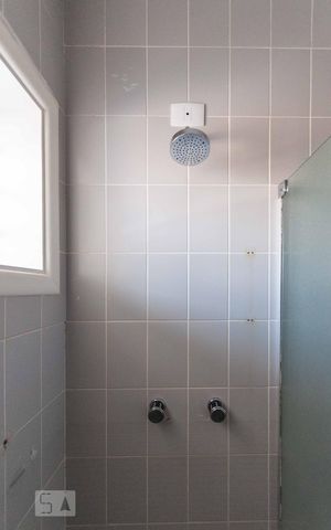 Casa à venda com 300m², 4 quartos e 3 vagas Casa à venda com 300m², 4 quartos e 3 vagasBanheiro