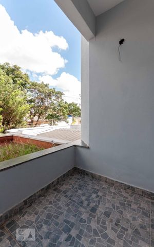 Casa à venda com 300m², 4 quartos e 3 vagas Casa à venda com 300m², 4 quartos e 3 vagasVaranda Quarto 2