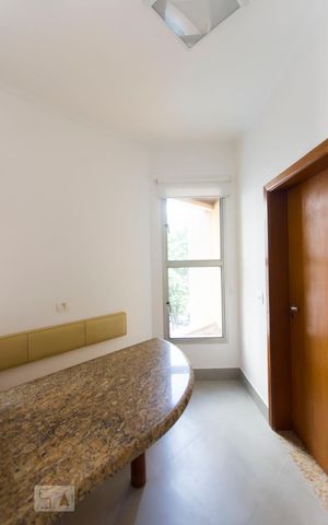 Apartamento à venda com 244m², 3 quartos e 3 vagas