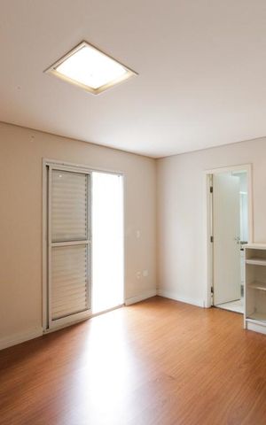 Casa de condomínio para alugar com 120m², 3 quartos e 2 vagas Casa de condomínio para alugar com 120m², 3 quartos e 2 vagasSuíte