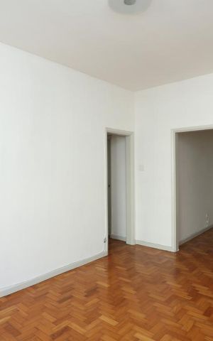 Apartamento à venda com 110m², 3 quartos e sem vagaSala