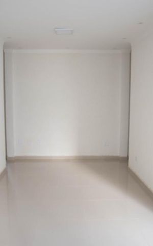 Casa à venda com 230m², 6 quartos e 1 vaga Casa à venda com 230m², 6 quartos e 1 vagaSala