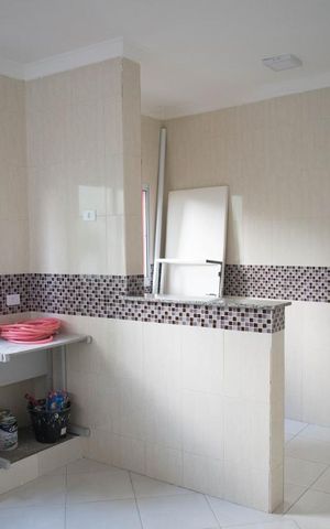 Casa à venda com 230m², 6 quartos e 1 vaga Casa à venda com 230m², 6 quartos e 1 vagaCozinha