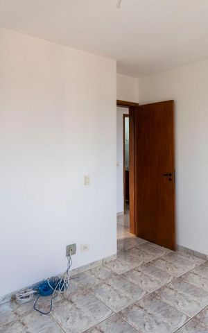 Apartamento à venda com 75m², 3 quartos e 2 vagasQuarto 2