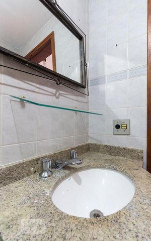 Apartamento à venda com 75m², 3 quartos e 2 vagasBanheiro social