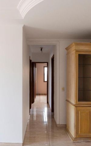 Apartamento à venda com 75m², 3 quartos e 2 vagasSala