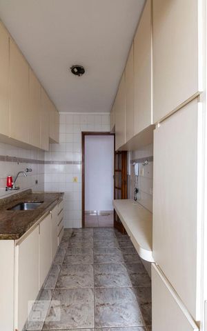 Apartamento à venda com 75m², 3 quartos e 2 vagasCozinha