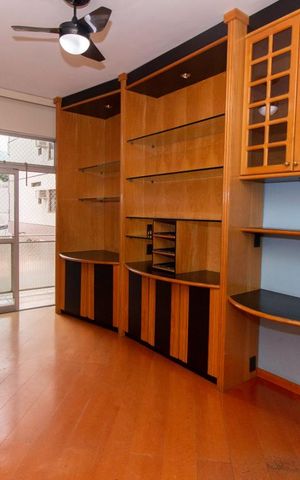 Apartamento à venda com 128m², 3 quartos e 2 vagas Apartamento à venda com 128m², 3 quartos e 2 vagasQuarto 1