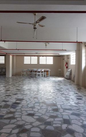 Apartamento à venda com 128m², 3 quartos e 2 vagas Apartamento à venda com 128m², 3 quartos e 2 vagasSalão de festas