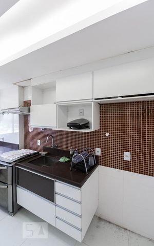 Apartamento para alugar com 144m², 2 quartos e 2 vagasCozinha