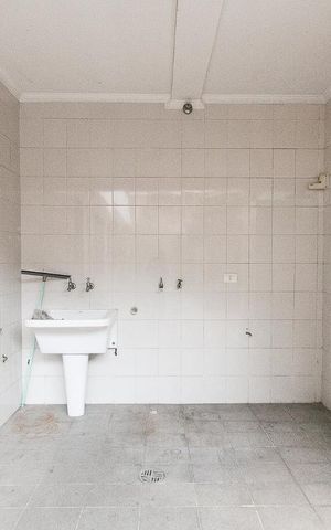 Casa à venda com 400m², 7 quartos e 4 vagasÁrea de serviço 