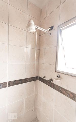 Casa à venda com 400m², 7 quartos e 4 vagasBanheiro da suíte 1 