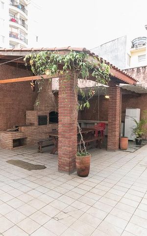 Casa à venda com 400m², 7 quartos e 4 vagasQuintal dos fundos 