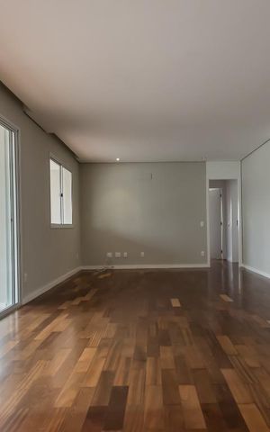 Apartamento à venda com 135m², 3 quartos e 2 vagas Apartamento à venda com 135m², 3 quartos e 2 vagasSala