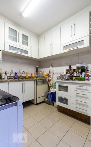 Casa à venda com 146m², 3 quartos e 2 vagasCozinha