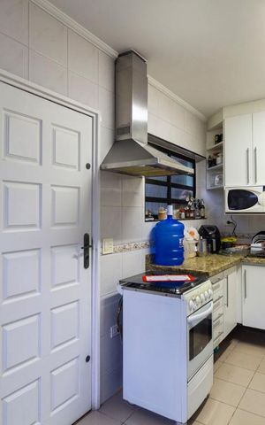 Casa à venda com 146m², 3 quartos e 2 vagasCozinha