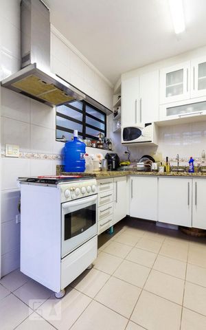 Casa à venda com 146m², 3 quartos e 2 vagasCozinha