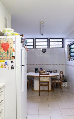 Casa à venda com 146m², 3 quartos e 2 vagasCozinha