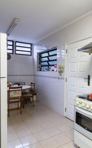 Casa à venda com 146m², 3 quartos e 2 vagasCozinha
