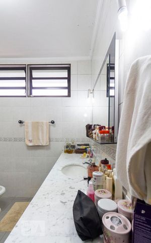 Casa à venda com 146m², 3 quartos e 2 vagasSuíte - Quarto 2