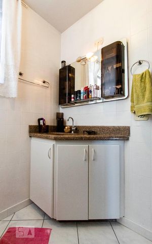 Apartamento à venda com 90m², 2 quartos e 1 vaga Apartamento à venda com 90m², 2 quartos e 1 vagaBanheiro Social