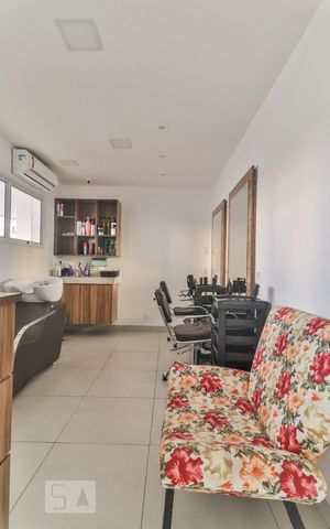 Apartamento à venda com 75m², 3 quartos e 1 vaga Apartamento à venda com 75m², 3 quartos e 1 vagaSalão de Beleza