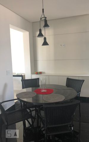 Apartamento para alugar com 283m², 4 quartos e sem vaga Apartamento para alugar com 283m², 4 quartos e sem vagaCozinha