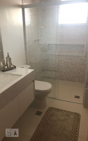 Apartamento para alugar com 283m², 4 quartos e sem vaga Apartamento para alugar com 283m², 4 quartos e sem vagaBanheiro