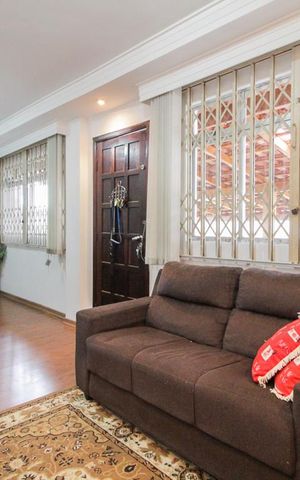 Casa para alugar com 210m², 4 quartos e 2 vagas Casa para alugar com 210m², 4 quartos e 2 vagasSala 1