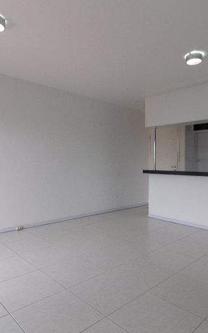 Apartamento à venda com 75m², 2 quartos e 1 vagaSala