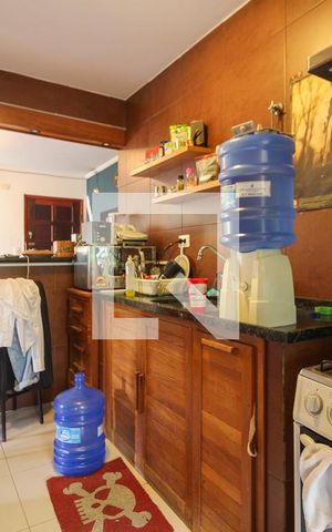 Apartamento para alugar com 47m², 2 quartos e 1 vaga Apartamento para alugar com 47m², 2 quartos e 1 vagaCozinha e Área de Serviço