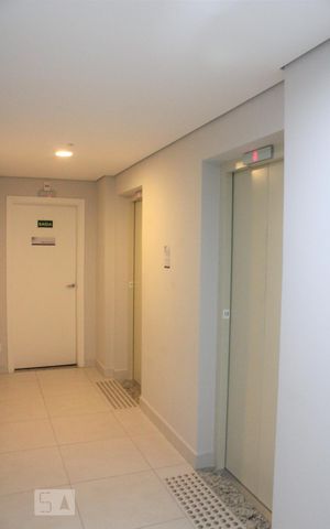 Apartamento para alugar com 58m², 2 quartos e 1 vagaHall Elevadores