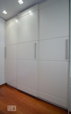 Casa de condomínio à venda com 260m², 4 quartos e 4 vagasSuíte 1