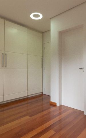 Casa de condomínio à venda com 260m², 4 quartos e 4 vagasSuíte 3