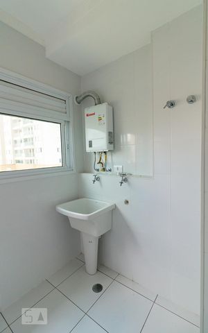 Apartamento para alugar com 75m², 3 quartos e 2 vagasÁrea de serviço