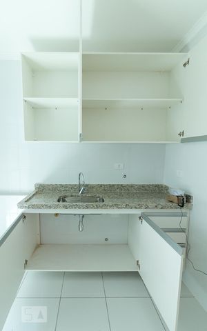 Apartamento para alugar com 75m², 3 quartos e 2 vagasCozinha - armários