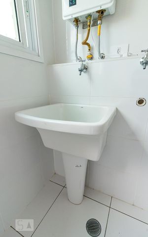 Apartamento para alugar com 75m², 3 quartos e 2 vagasÁrea de serviço - tanque