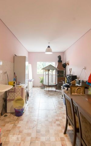 Casa à venda com 400m², 6 quartos e 2 vagasCopa - Churrasqueira